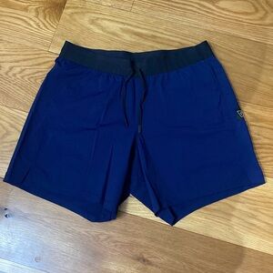 Wolaco Short